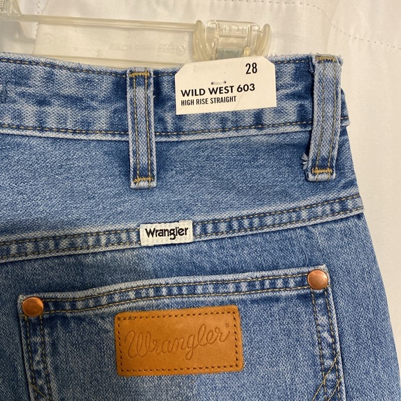NWT wrangler Wild West jeans - Picture 5 of 5
